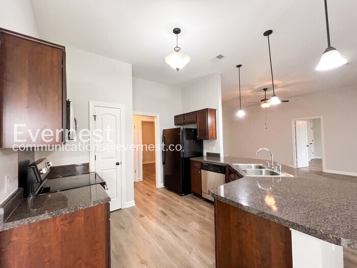 Building Photo - 8843 Smith Ranch Dr