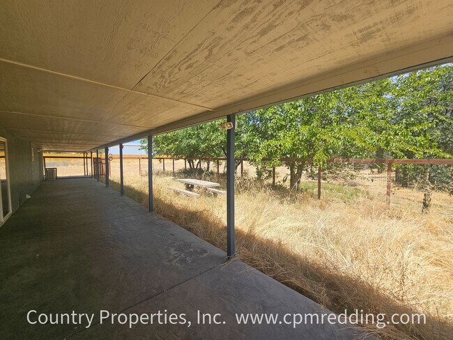 Building Photo - Remodeled Spacious House with Shop on 5 Ac...