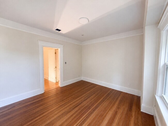 Building Photo - 36 Champney St