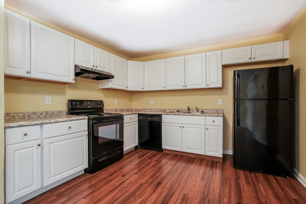 Building Photo - 1887 Sunset Pl