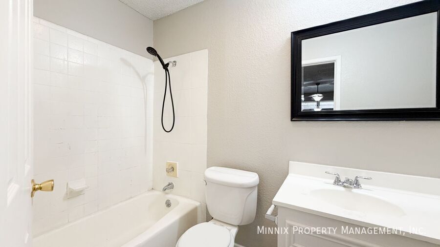 Building Photo - 7303 Avenue X