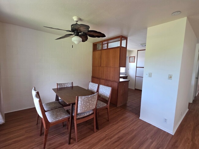 Building Photo - 46-305-305 Hoauna St