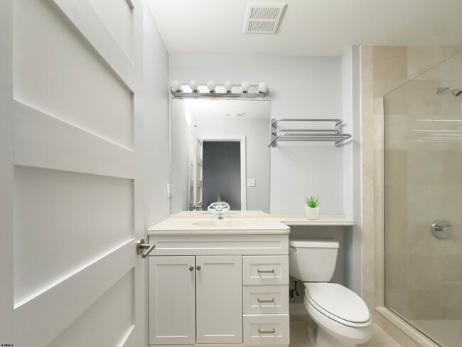 Building Photo - 903 Harbour Cove