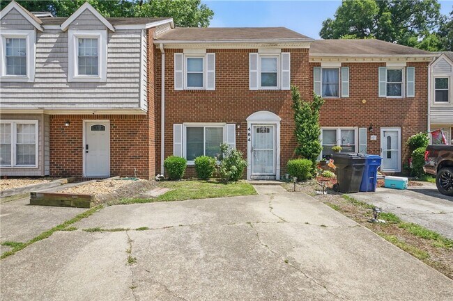 Primary Photo - Stylish Townhouse in Prime VA Beach Location!