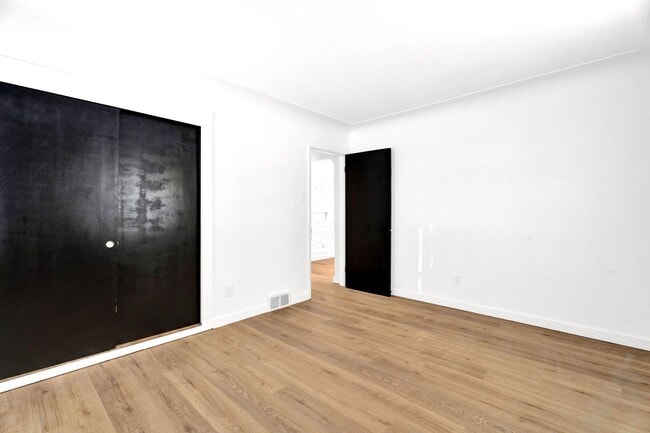 Building Photo - 3BD | 2BTH - NEWLY RENOVATED - WEST BLOOMFIELD, MI (3 MONTH SPECIAL)