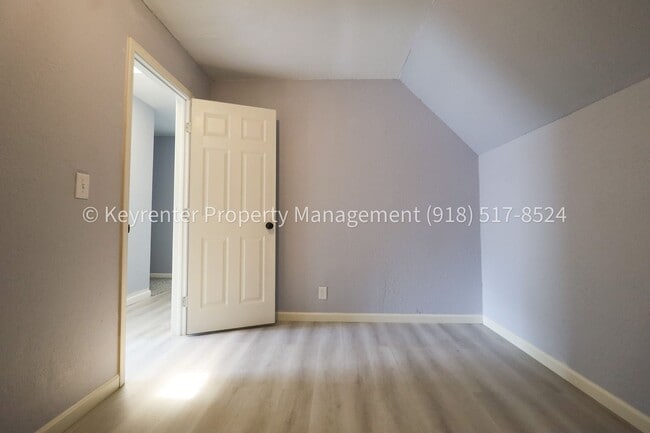 Building Photo - 4 Bed | 2 Bath in Broken Arrow!