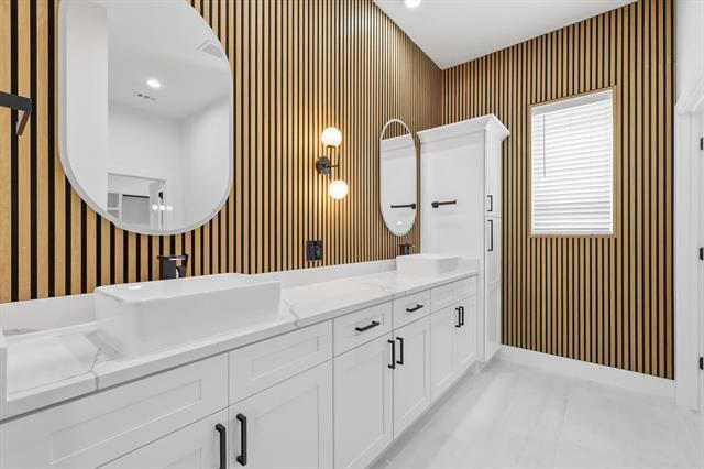 Building Photo - 324 N Patton Ave