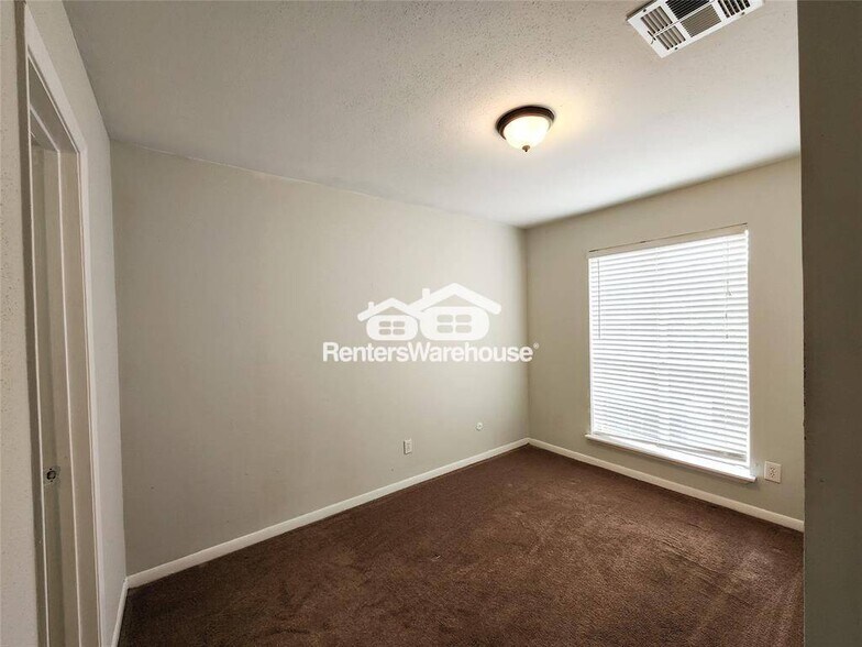 Building Photo - 8848 Kempwood Dr