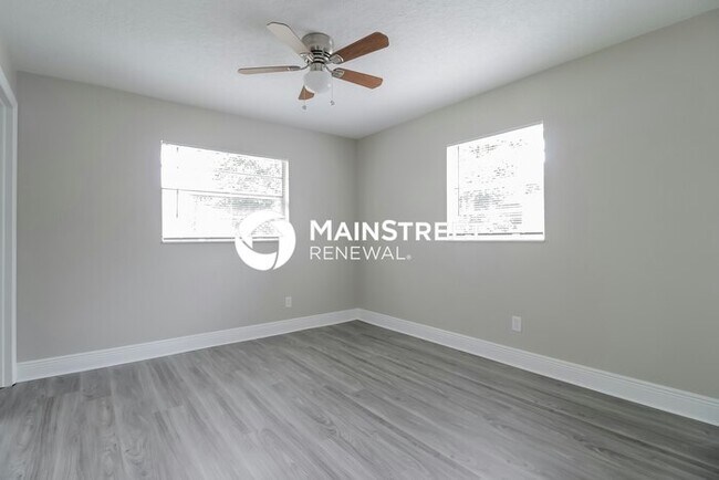 Building Photo - 3 Bedroom Pet-Friendly Home in Melbourne, FL with Main Street Renewal