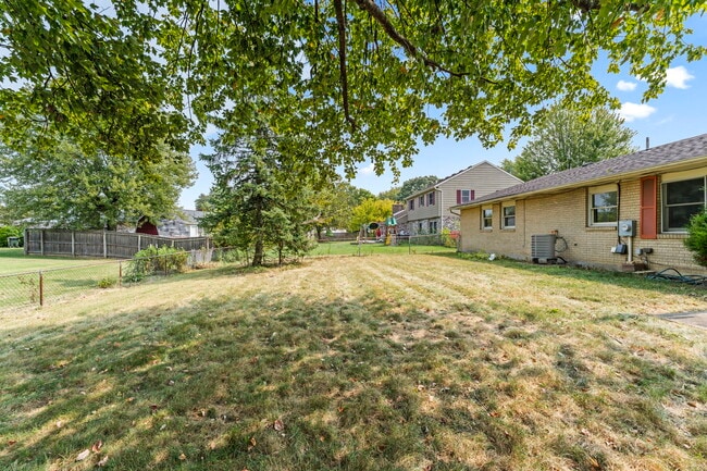 Building Photo - 4033 Caprice Rd