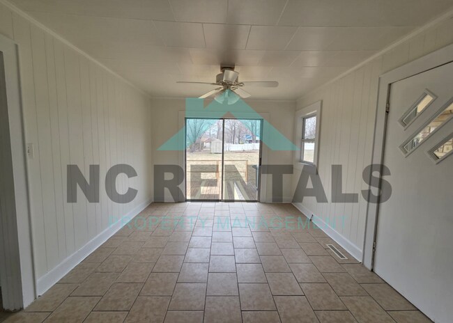 Building Photo - 312 Walter Chambers St