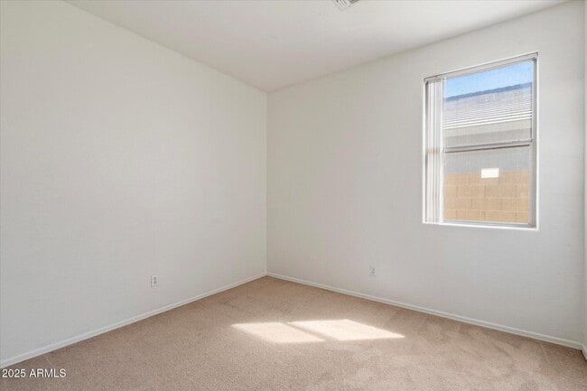 Building Photo - 12565 W Apodaca Dr
