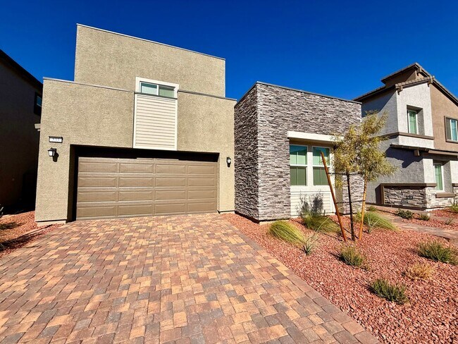 Primary Photo - 4 BED 3.5 BATH 2 CAR GARAGE HOME w/ LOFT, ...