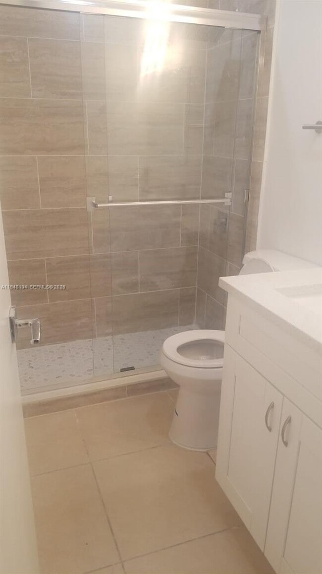 Building Photo - 3000 NW 5th Terrace