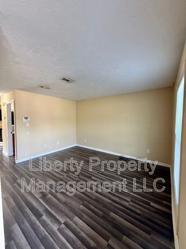Building Photo - 5752 Aftonshire Dr