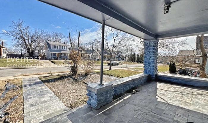 Building Photo - 4308 Highland Ave