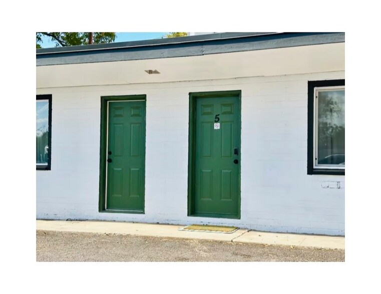 Building Photo - 187 W Center St