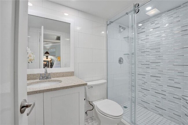 Building Photo - 1770 S Ocean Blvd