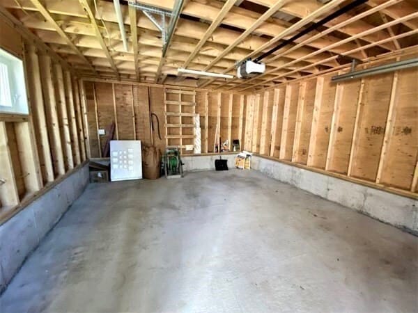 Building Photo - 9 Sherman St