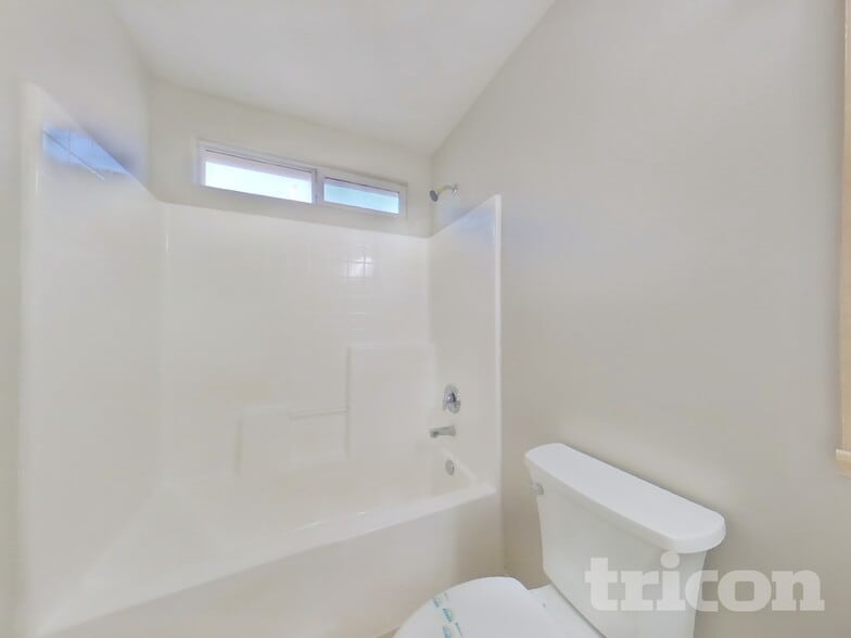 Building Photo - 9379 Dragon Tree Dr