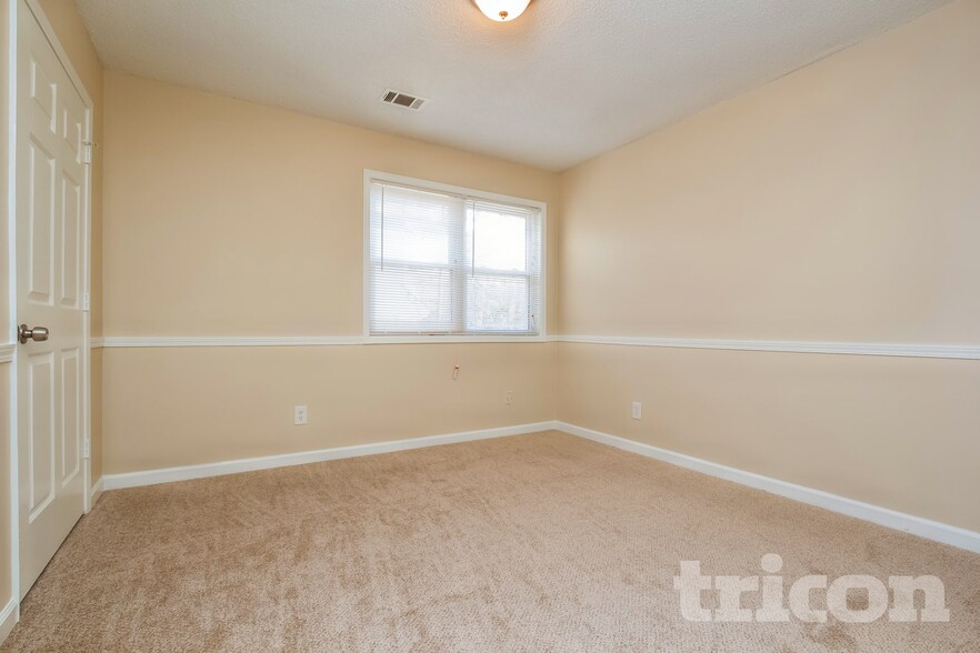 Building Photo - 1971 Rocky Mill Ln