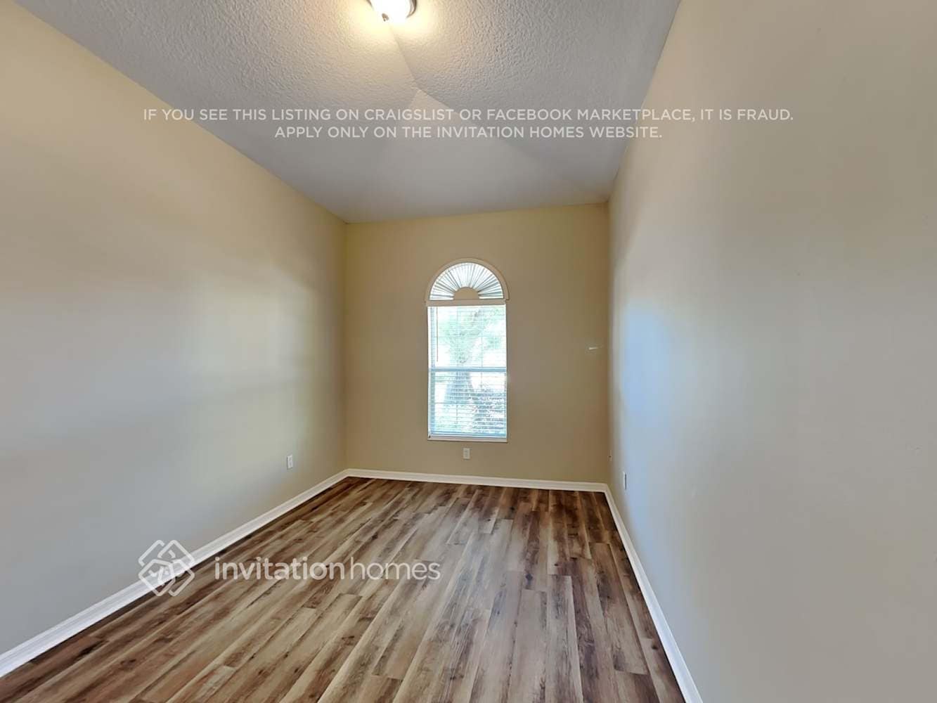 Building Photo - 6627 Tailfeather Way