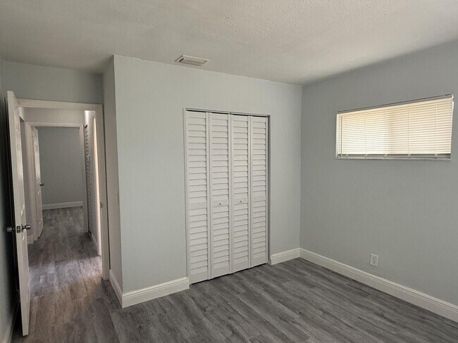 Building Photo - 3525 Avenue J