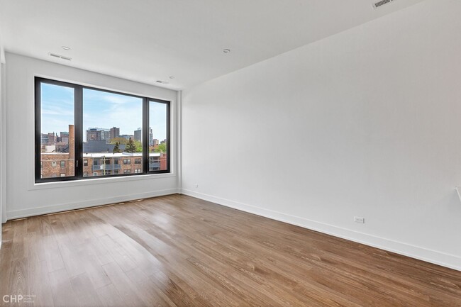 Building Photo - 3312 N Halsted St
