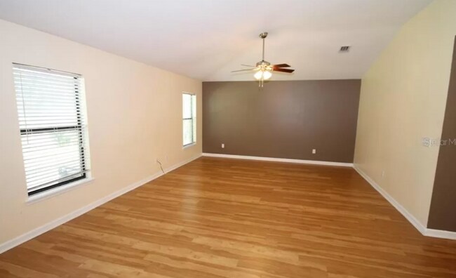 Building Photo - 153 Tuscany Bend St