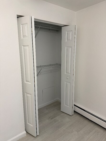 Building Photo - 3313 Camvic Terrace