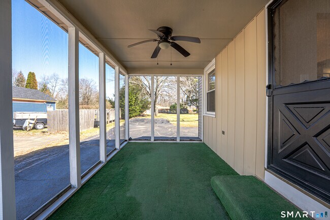 Building Photo - 233 Unionville Ave