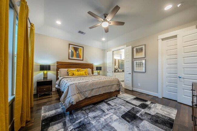 Building Photo - 2604 McIlhenny St