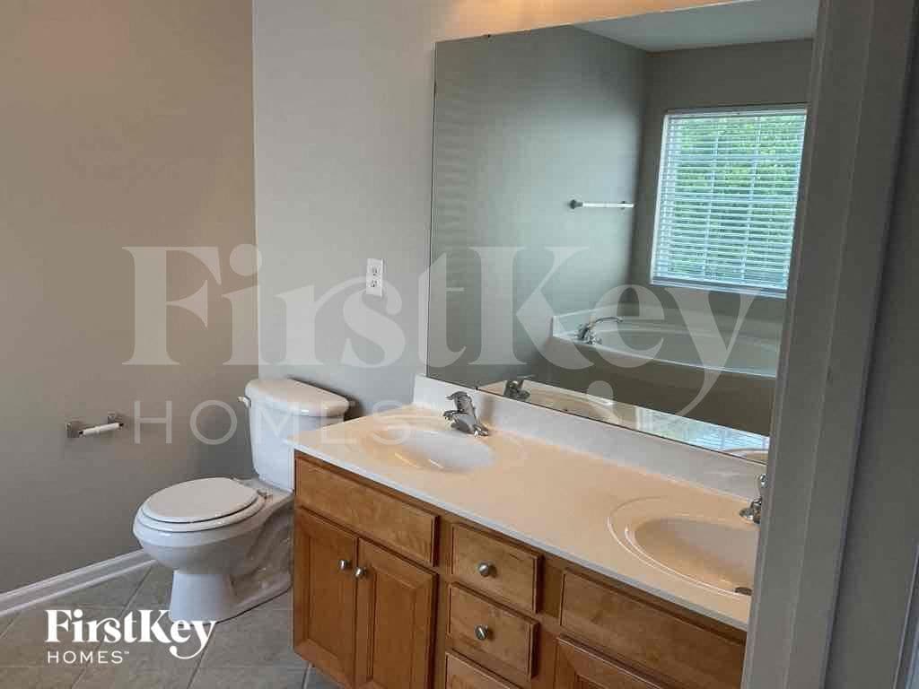 Building Photo - 12814 Coral Sunrise Dr