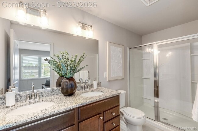Building Photo - 3032 Hydrangea Ln
