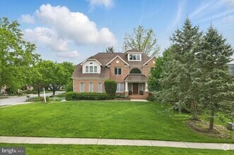 Building Photo - 2868 Pebble Beach Dr