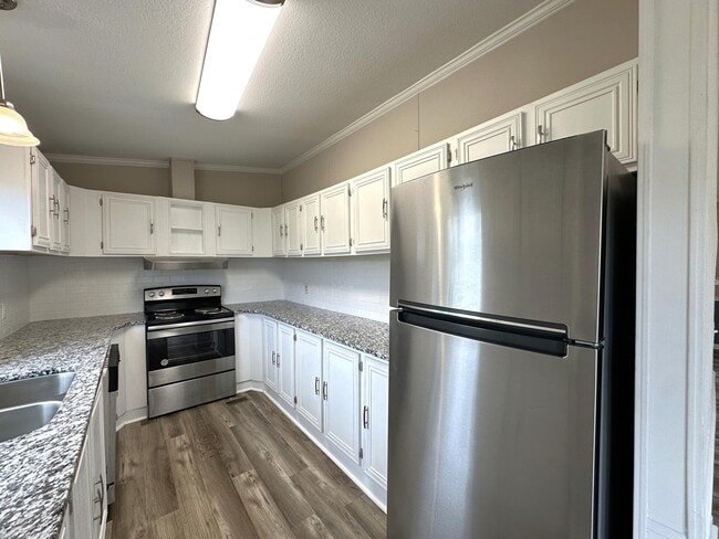 Building Photo - 4625 Canary Way