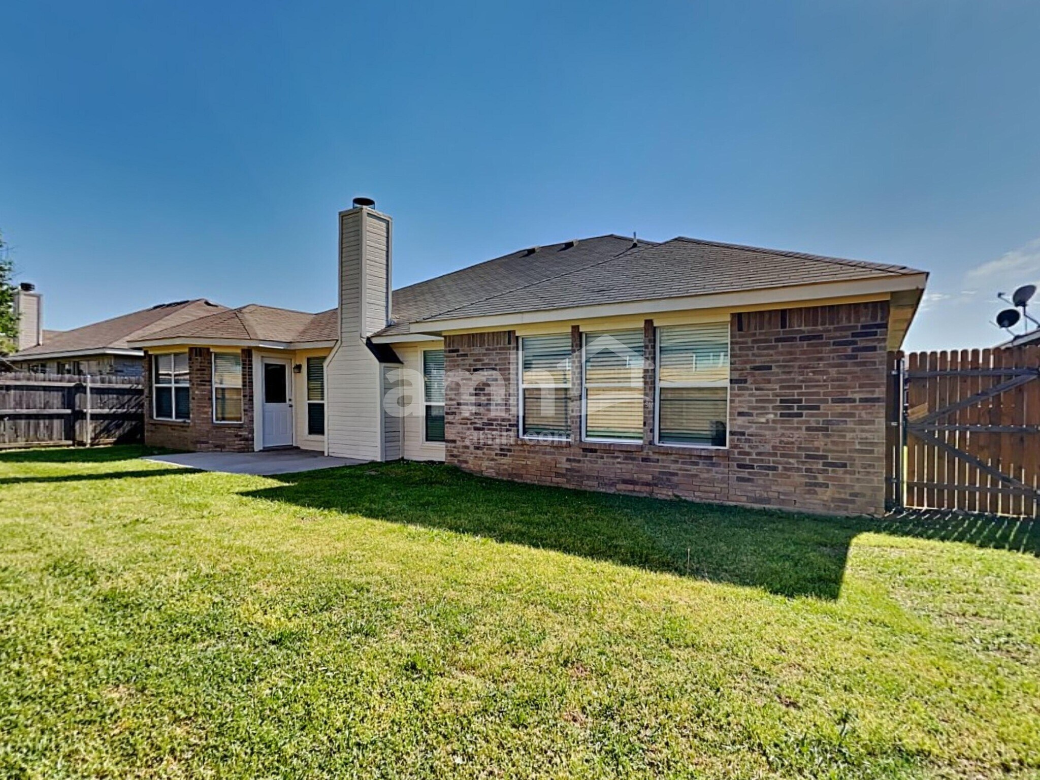 Building Photo - 1702 Griffin Ln