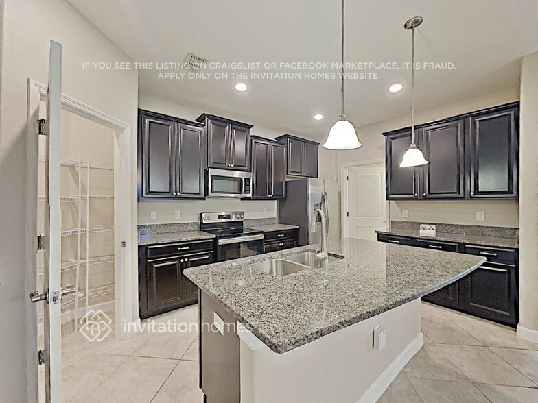 Building Photo - 11817 Valhalla Woods Dr