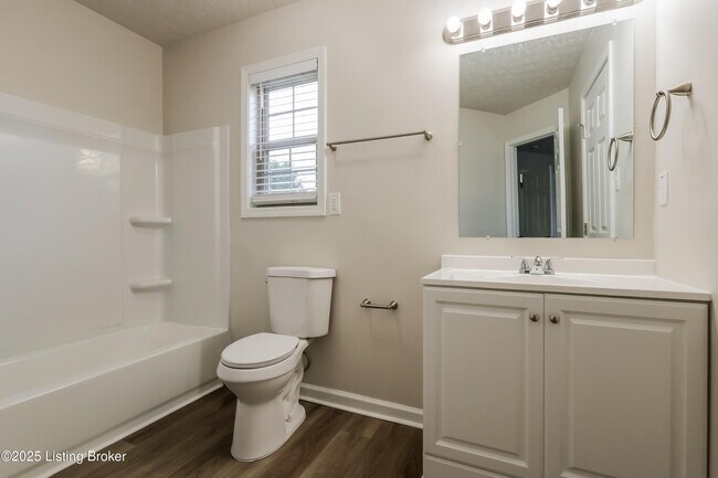 Building Photo - 9002 Crooked Arrow Ct