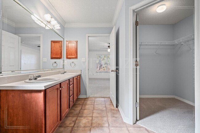 Building Photo - Beautiful 4-Bed 2-Bath Home on Corner Lot in Gated Community