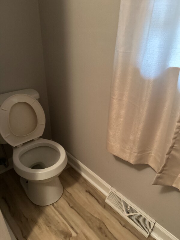 Building Photo - 4519 Fairport Rd