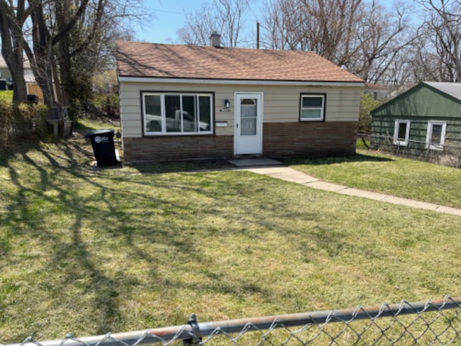 Building Photo - 3905 Burdette St