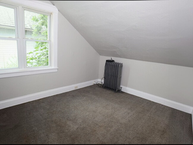 Building Photo - 457 E 143rd St