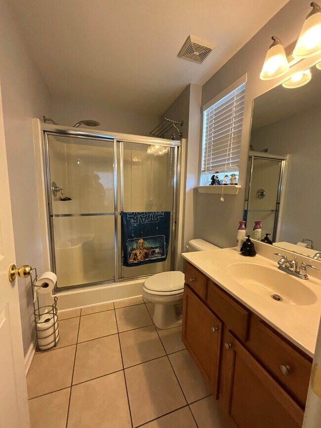 Building Photo - Convenient to Savannah and the new Hyundai Plant