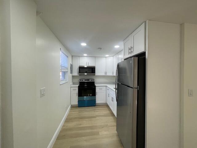 Building Photo - 302 N Tamarind Ave