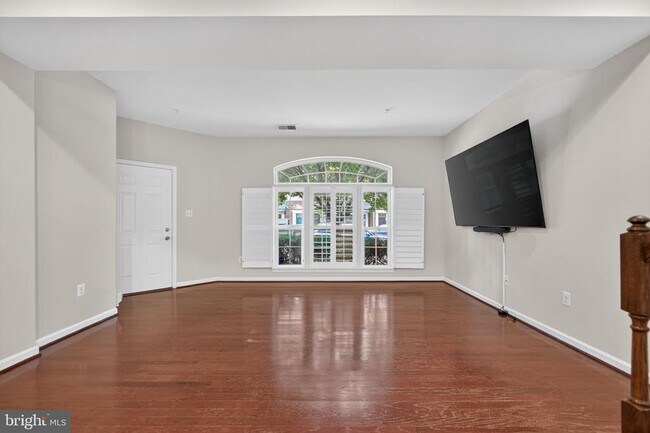 Building Photo - 1303 Cheswick Ln