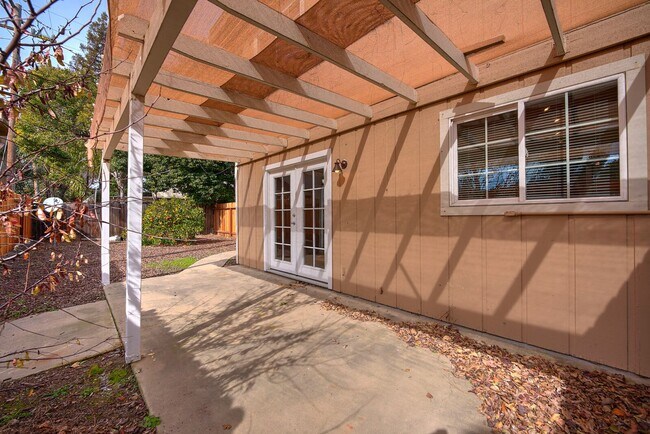 Building Photo - 5336 Karbet Way