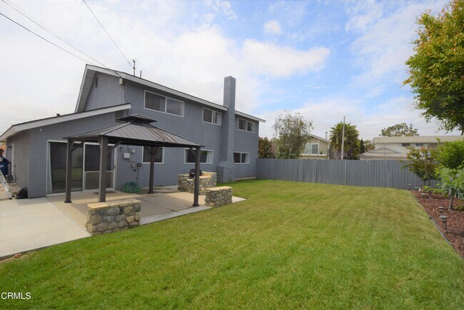 Building Photo - 2675 Munson St