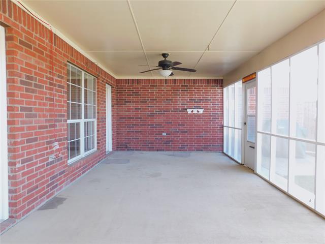 Building Photo - 10971 Lake Crest Dr