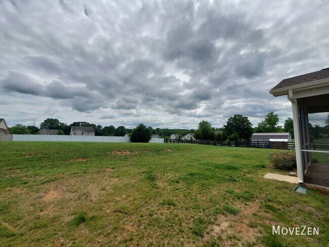 Building Photo - 116 Summerfield Ct